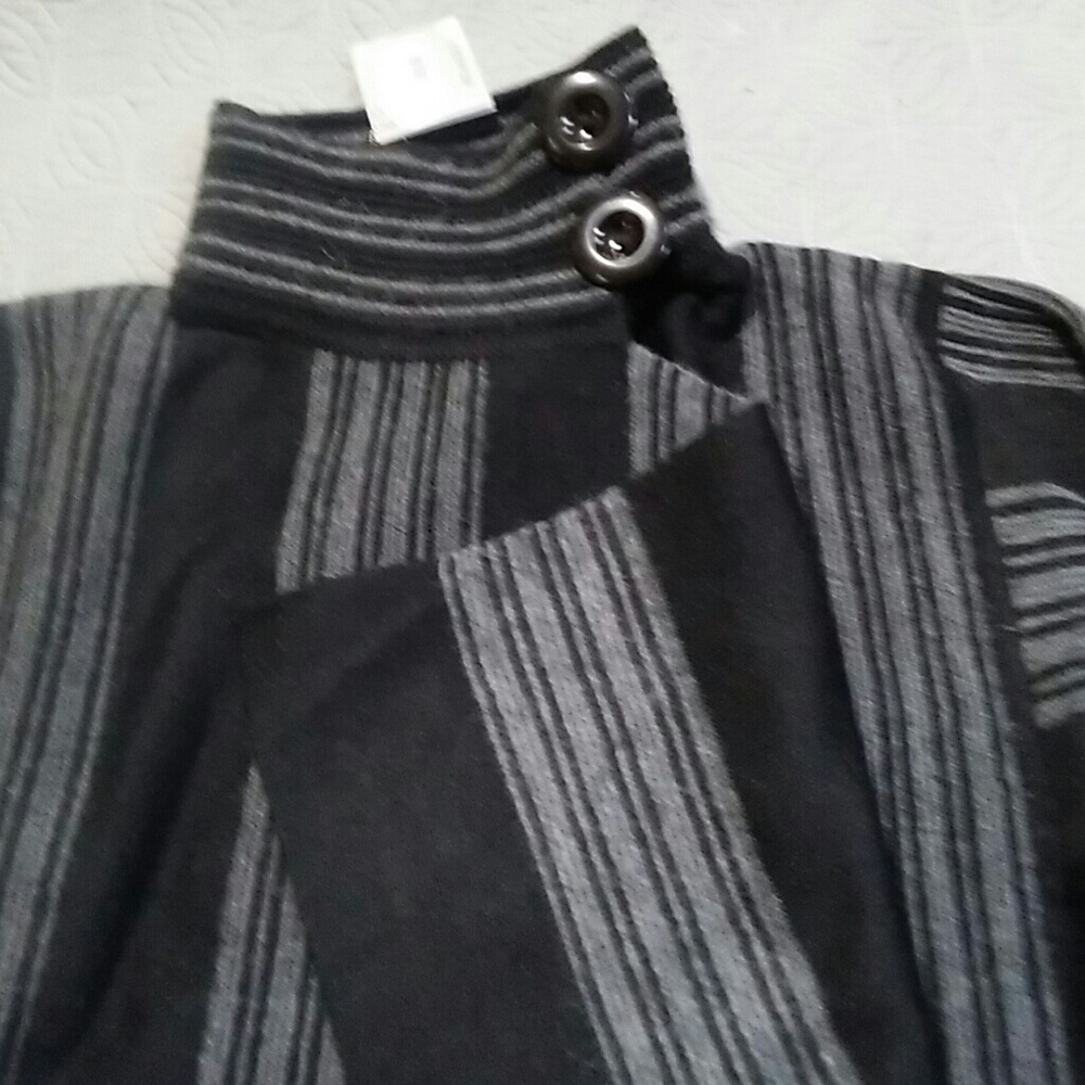 ***SOLD***Very classy imported alpaca jacket. - Picture 3 of 3